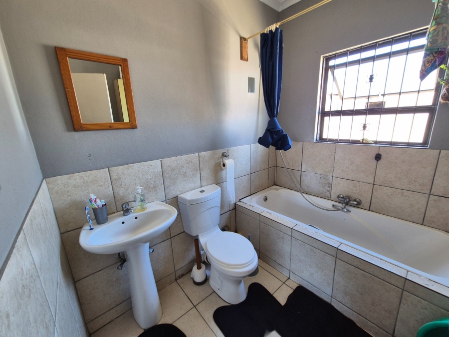 2 Bedroom Property for Sale in Gersham Western Cape